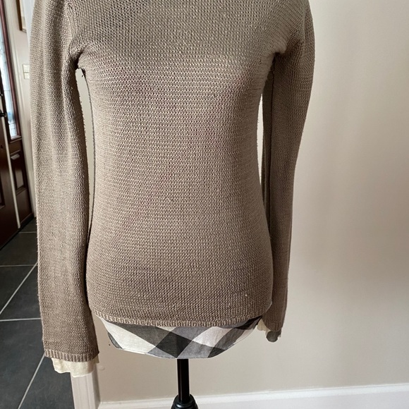 Burberry Sweaters - Burberry silk pullover sweater